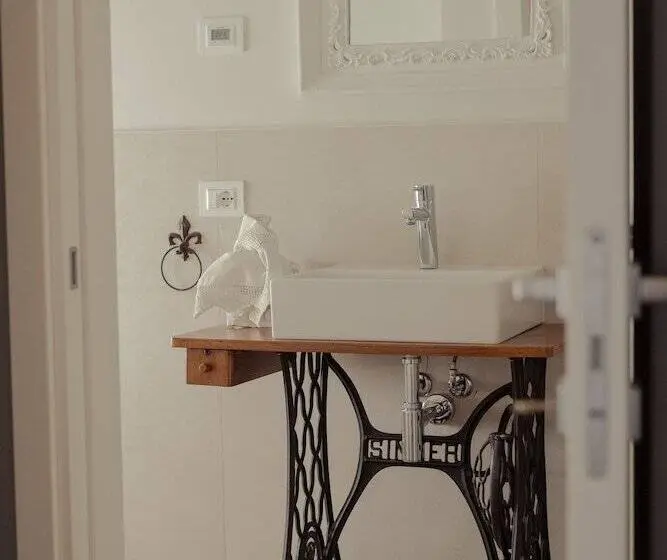 スタンダードルーム, Il Cantuccio Sul Garda   Relais Di Charme