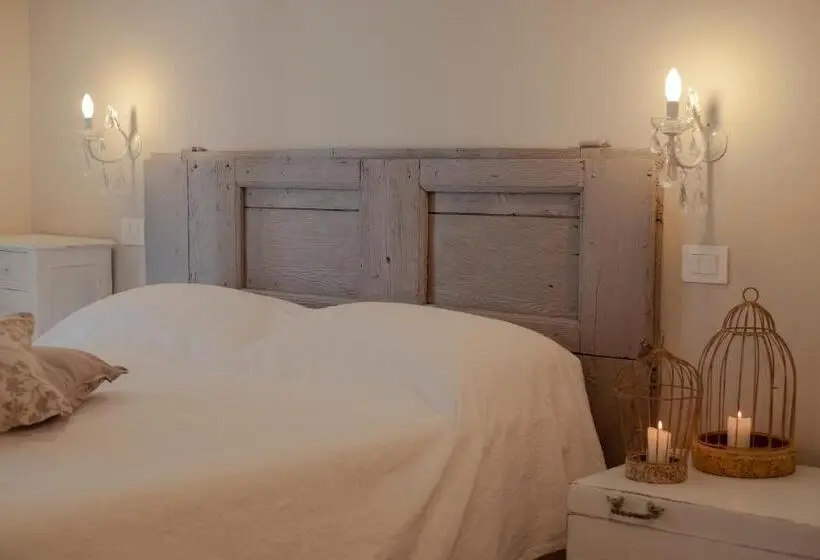 プールの見えるスタンダードトリプルルーム, Il Cantuccio Sul Garda   Relais Di Charme