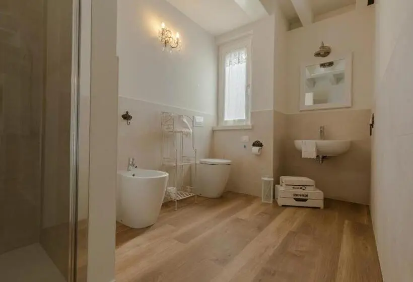 プールビュースイート, Il Cantuccio Sul Garda   Relais Di Charme