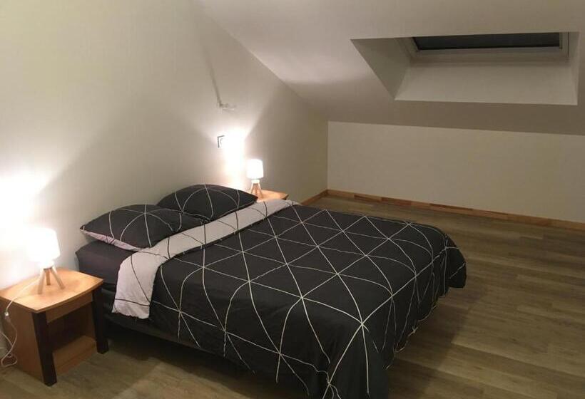 Quarto Familiar, Manoir En Pierre Chartres
