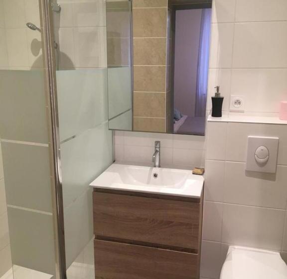 Standard Værelse, Manoir En Pierre Chartres