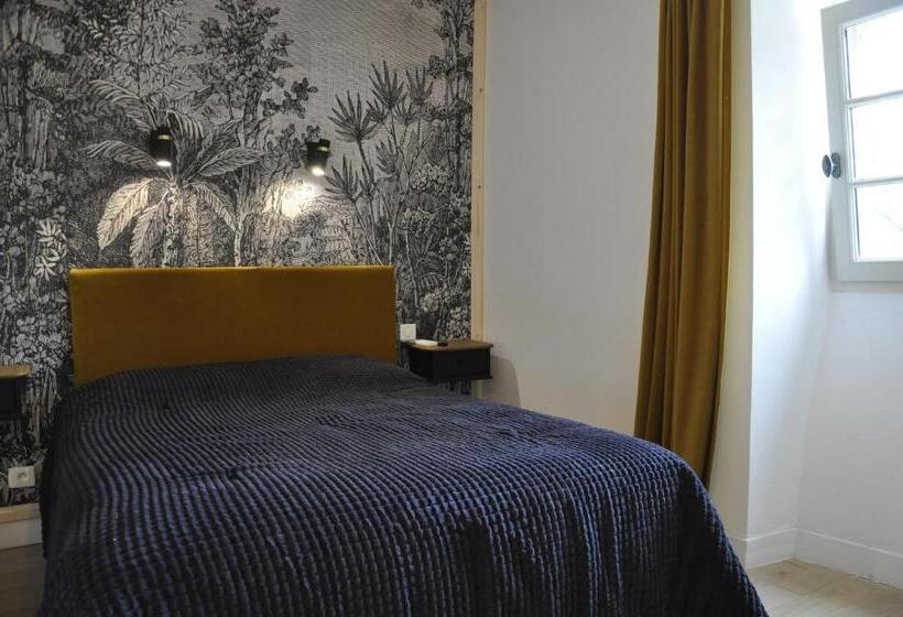 غرفة قياسية مزوَّدة بتراس, Un Je Ne Sais Quoi De Paradis