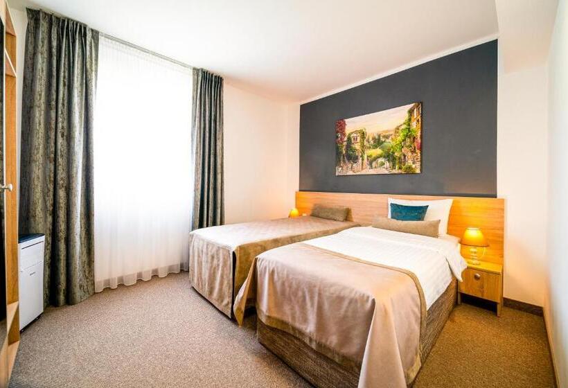 חדר דלוקס יחיד, Rk