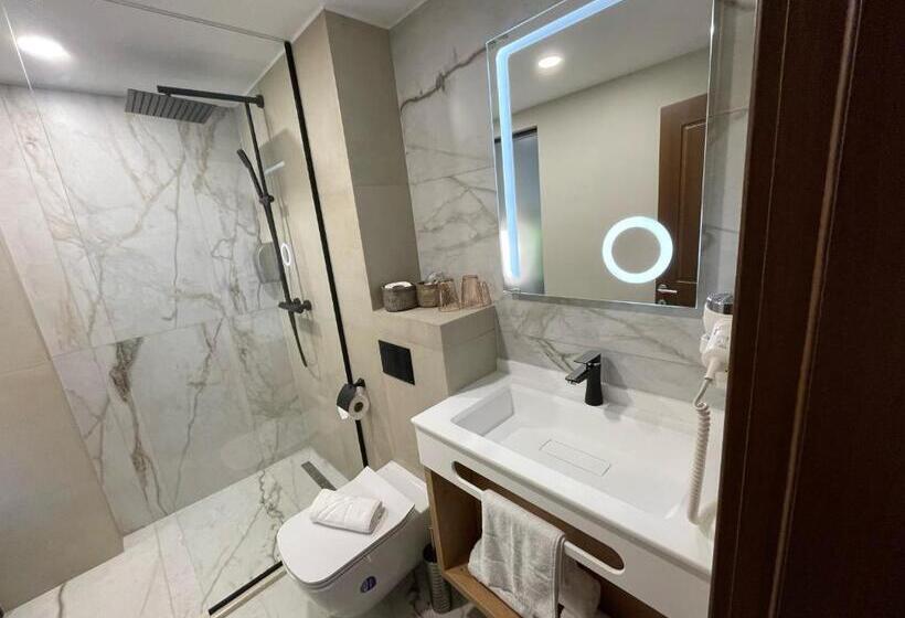 חדר סופריור עם מיטת קינג, Rk