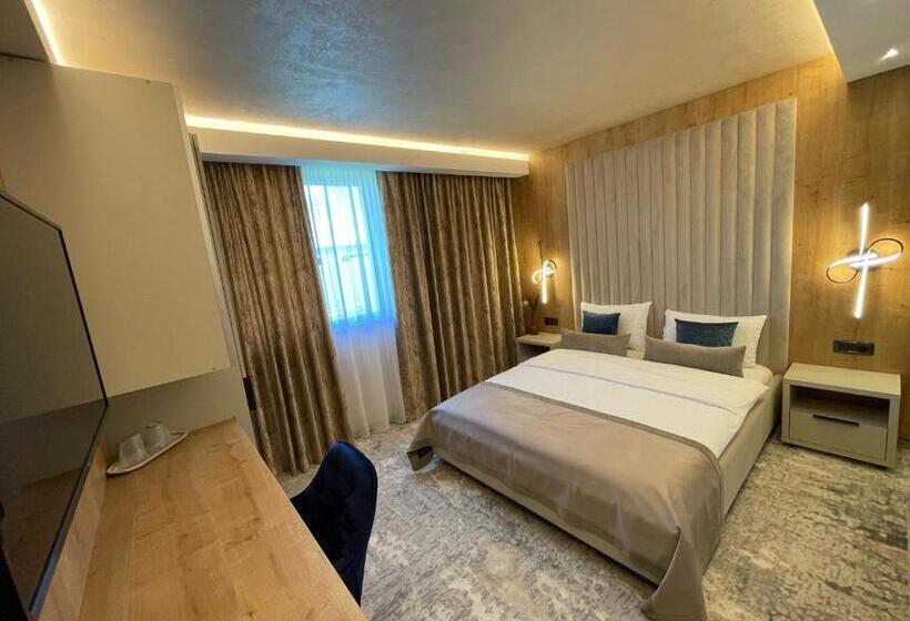 חדר סופריור עם מיטת קינג, Rk