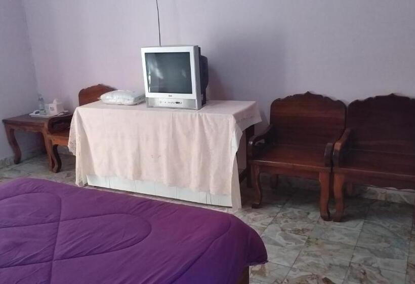 标准间, The 99 Inn