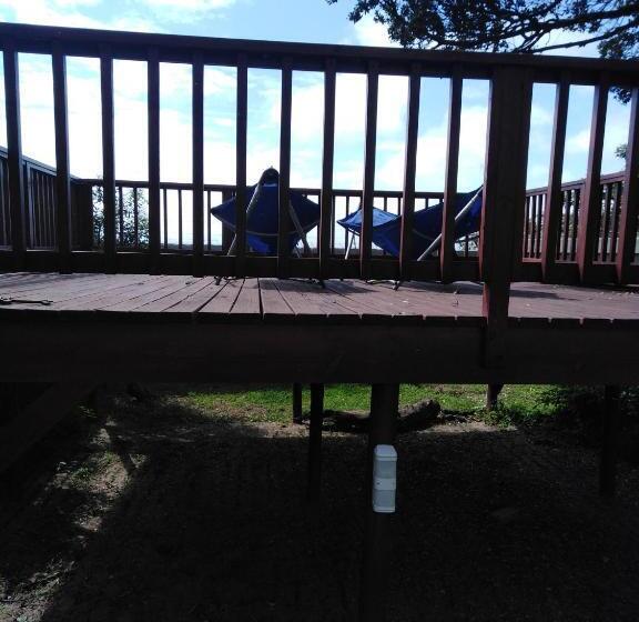 חדר סטנדרט, Dunbar Mello