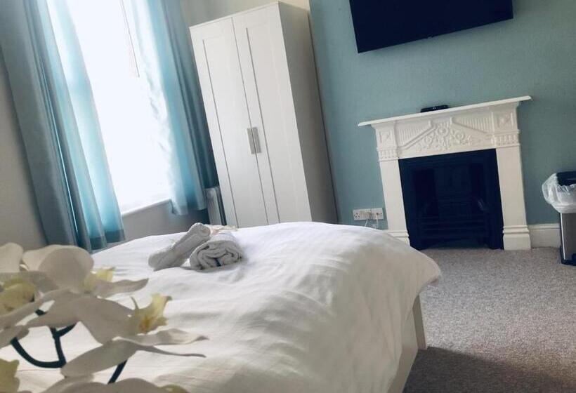 اتاق استاندارد با سرویس بهداشتی مشترک, Poole Stay