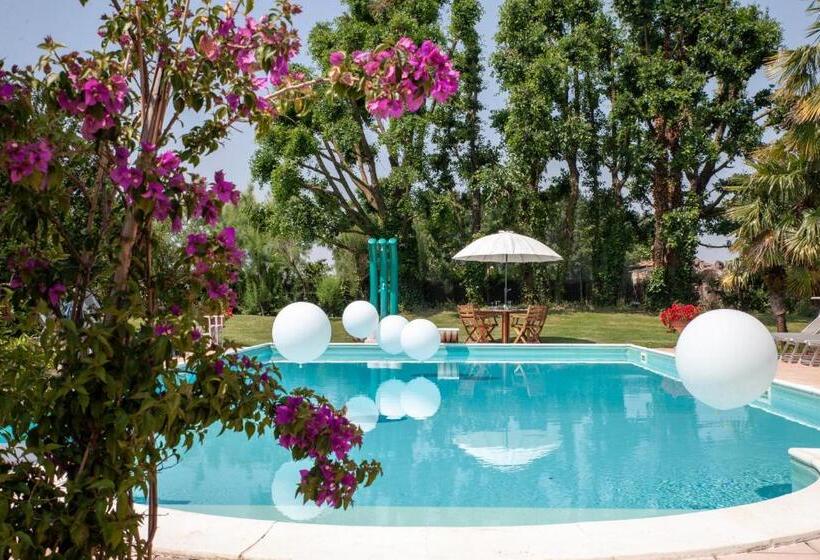 בקתת סופריור בת חדר 1, Palazzo Delle Biscie   Old Tower & Village