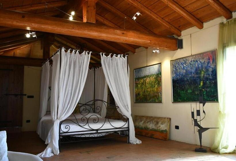 סוויטת ג'וניור נוף לגינה, Palazzo Delle Biscie   Old Tower & Village