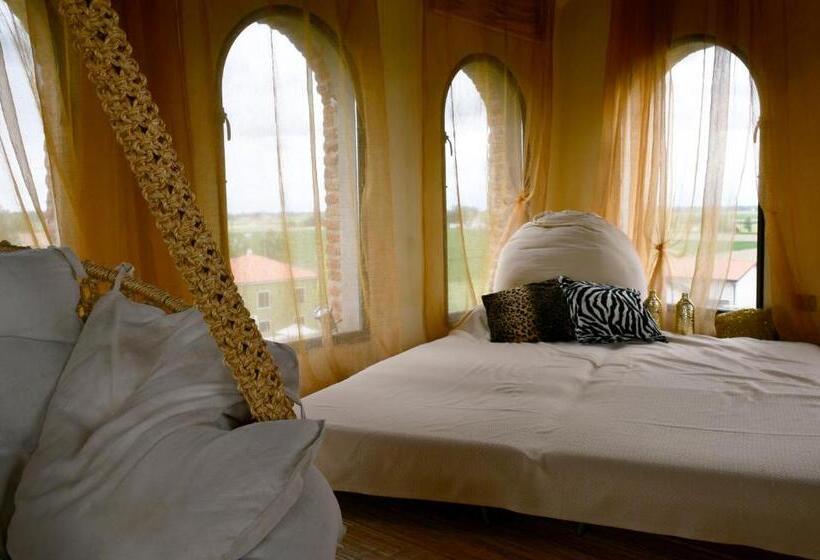 סוויטת ג'וניור נוף לגינה, Palazzo Delle Biscie   Old Tower & Village