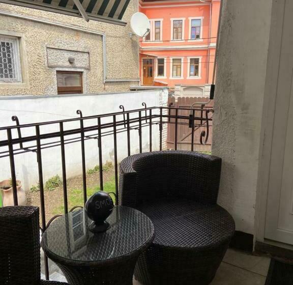 إستوديو قياسى, Citadella House Targu Mures