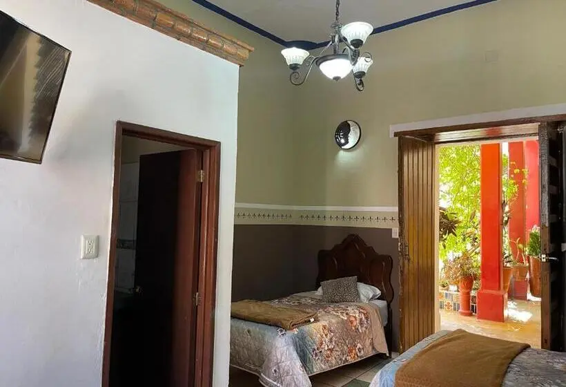 ベーシックトリプルルーム, Copa De Oro Hotel Boutique