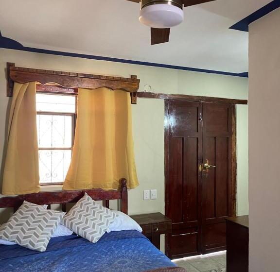 غرفة قياسية ثلاثية مزودة بشرفة, Copa De Oro Hotel Boutique