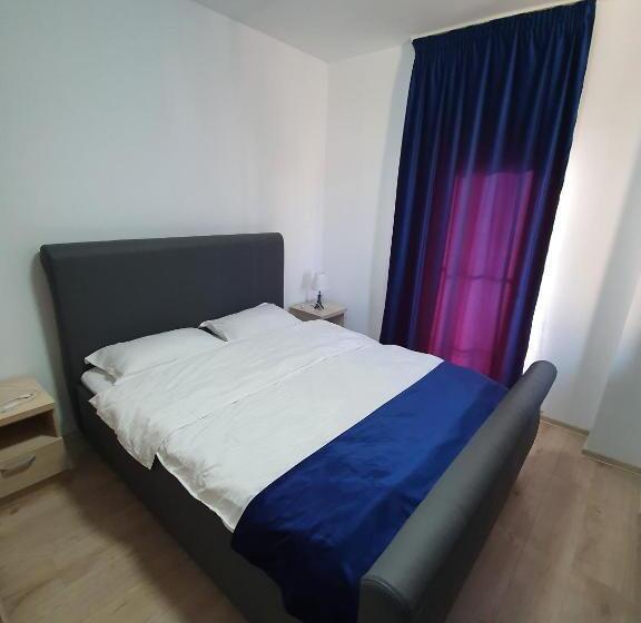 Appartamento 2 Camere da Letto, Ema&zain