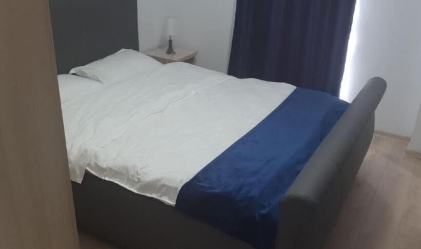 Appartamento Deluxe 1 Camera da Letto, Ema&zain