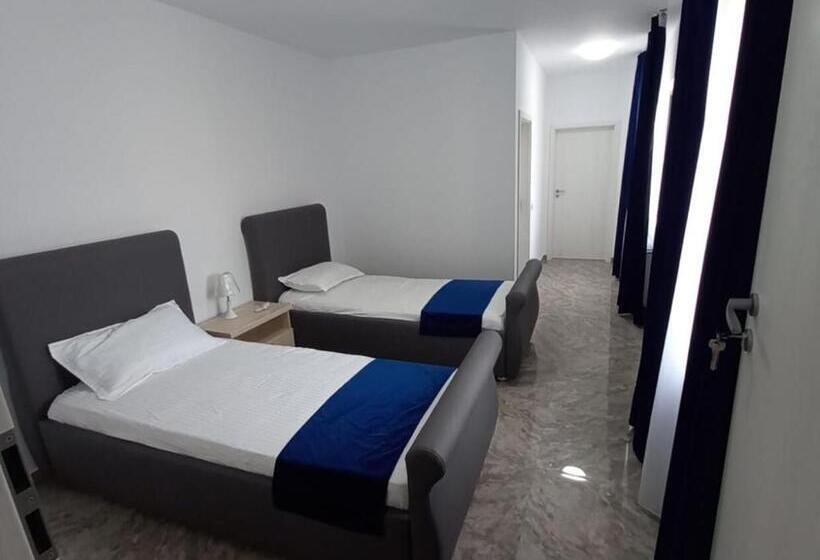 Appartamento Deluxe 1 Camera da Letto, Ema&zain