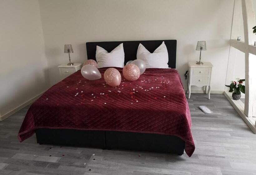 Студия Deluxe, Radevormwald