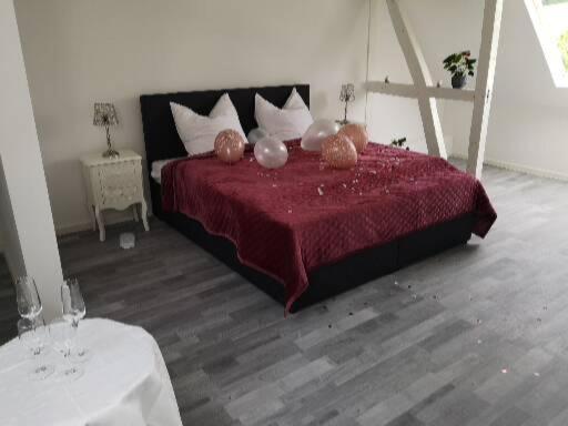 Студия Deluxe, Radevormwald