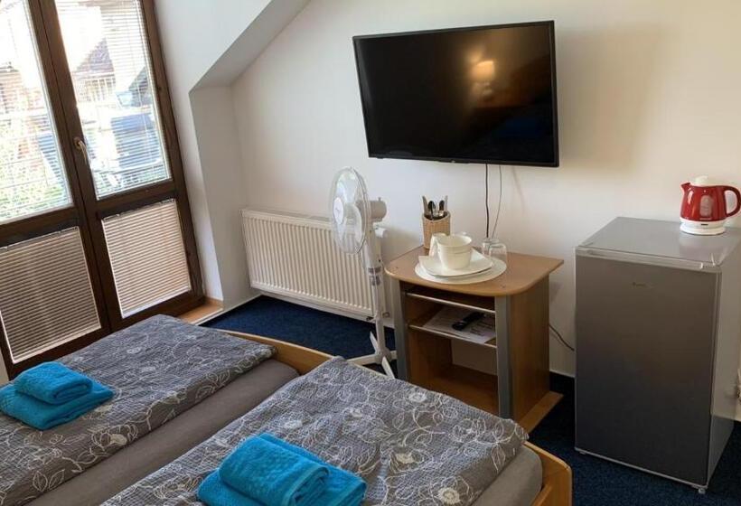 标准间内部标间, Penzion Ronox