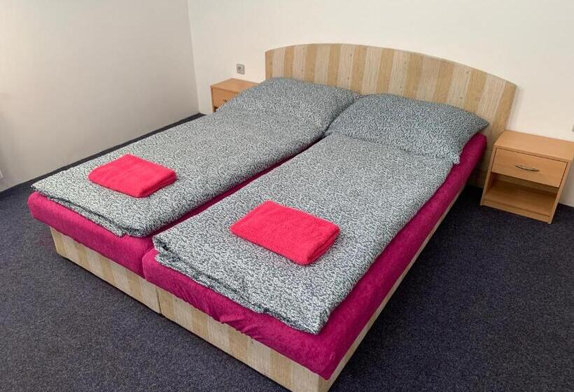 标准间, Penzion Ronox