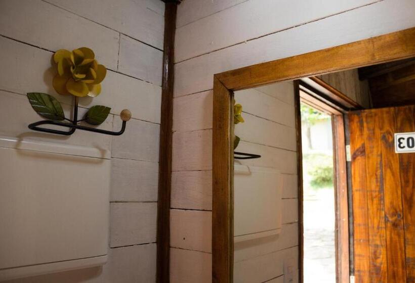 Suite with lake view, Pousada Paraiso Dos Tucanos