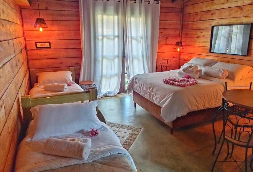 Suite with lake view, Pousada Paraiso Dos Tucanos
