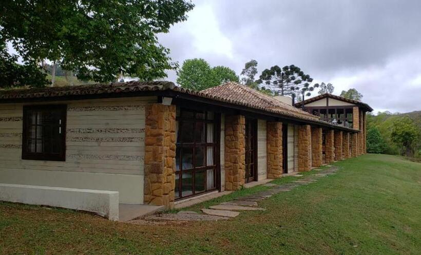 Suite with lake view, Pousada Paraiso Dos Tucanos