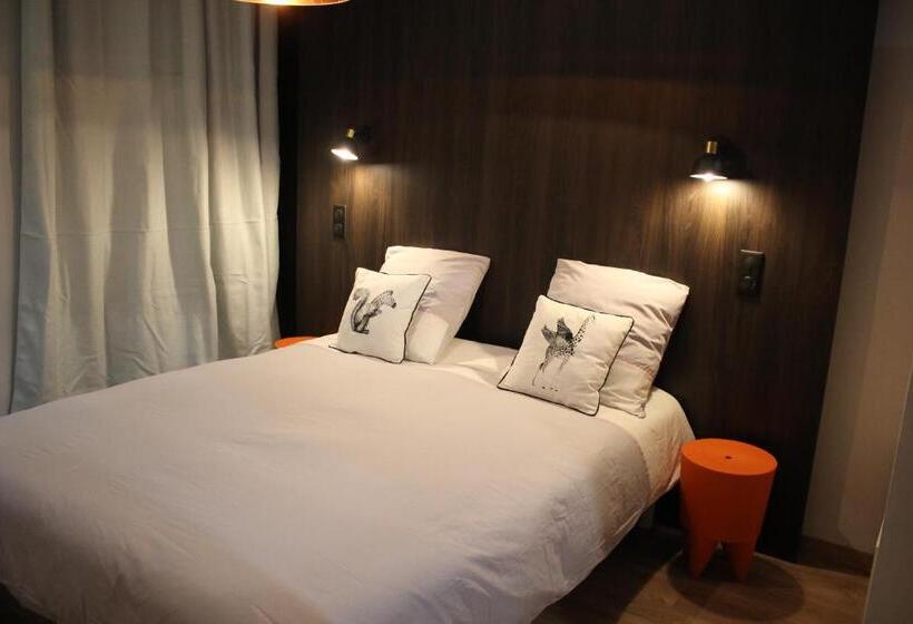 Quarto Estandar com Sacada, Rosie S Club
