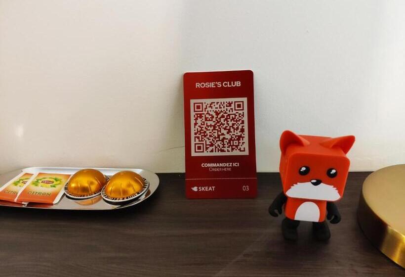 스탠다드 룸, Rosie S Club