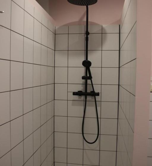 스탠다드 룸, Rosie S Club