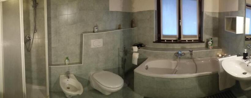 Standardzimmer Geteiltes Bad, B&b Le Muse