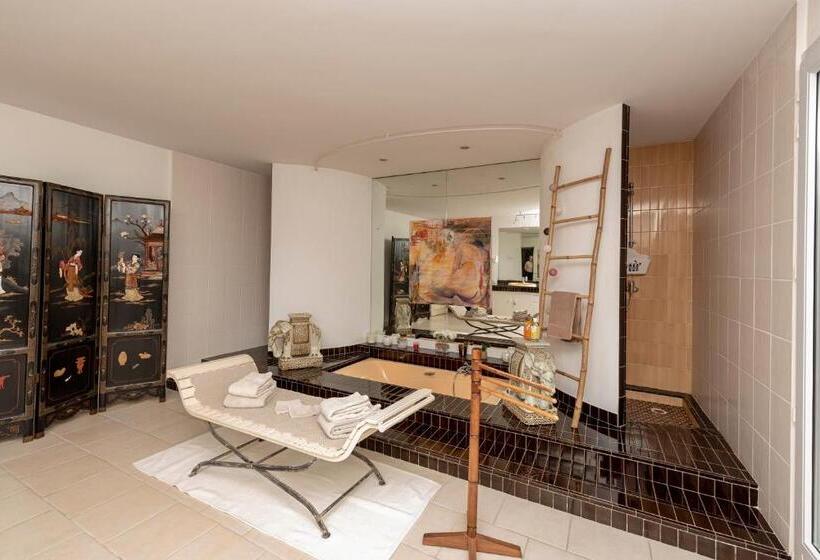 غرفة ديلوكس سرير كينج, Chambres D Hôtes De Charme Au Refuge Du Peintre Prés De St Emilion