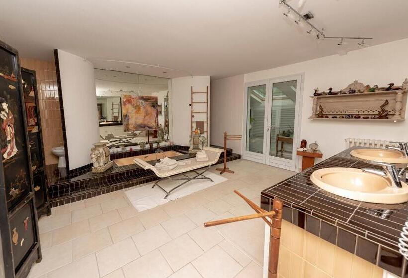 غرفة ديلوكس سرير كينج, Chambres D Hôtes De Charme Au Refuge Du Peintre Prés De St Emilion