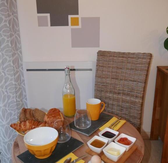 スタンダードルーム, Opale Des Caps