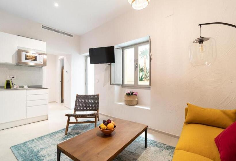 آپارتمان 1 خوابه اینتریور, Casa 95 Sevilla