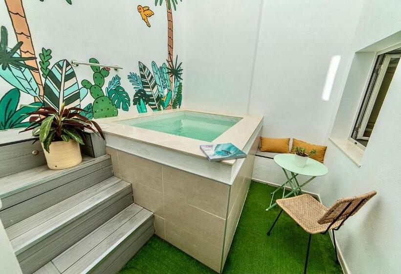 آپارتمان 1 خوابه اینتریور, Casa 95 Sevilla