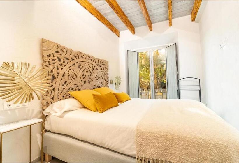 آپارتمان 1 خوابه با بالکن, Casa 95 Sevilla