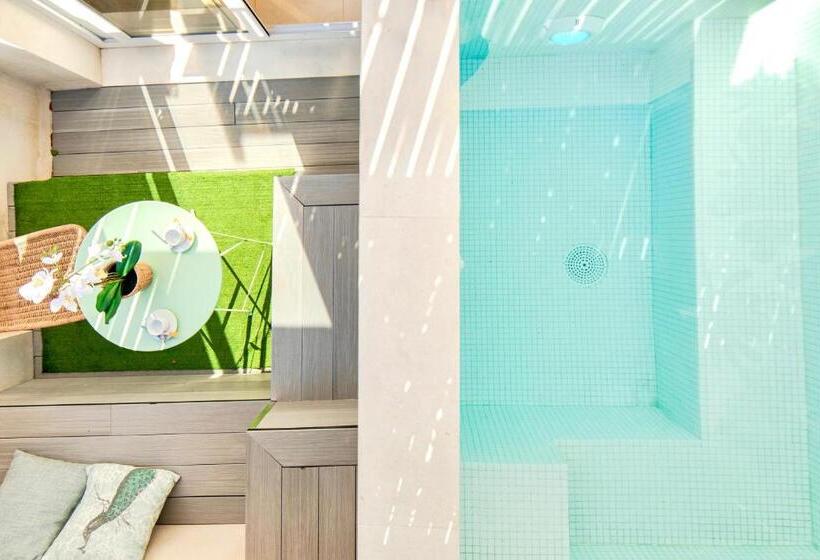 1 Bedroom Penthouse Apartment, Casa 95 Sevilla