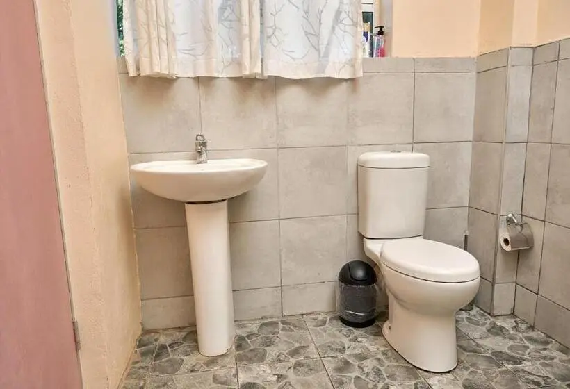 キングサイズベッドのデラックススイート, Seaview Executive Guest House