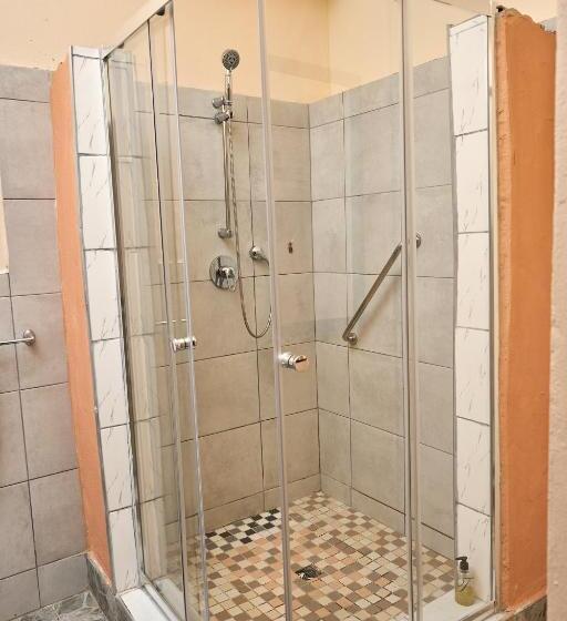 חדר דלוקס עם מיטת קינג, Seaview Executive Guest House