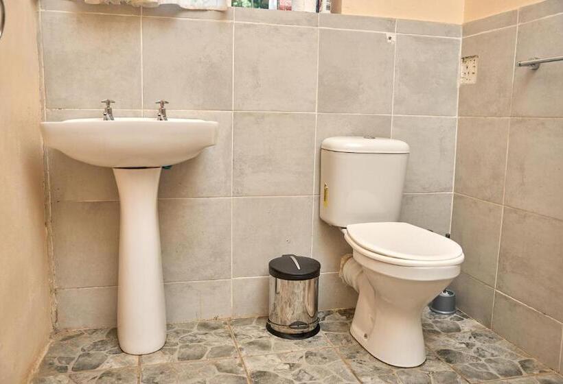 חדר קומפורט, Seaview Executive Guest House