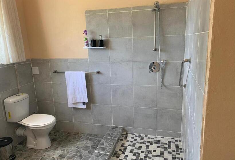 חדר קומפורט, Seaview Executive Guest House