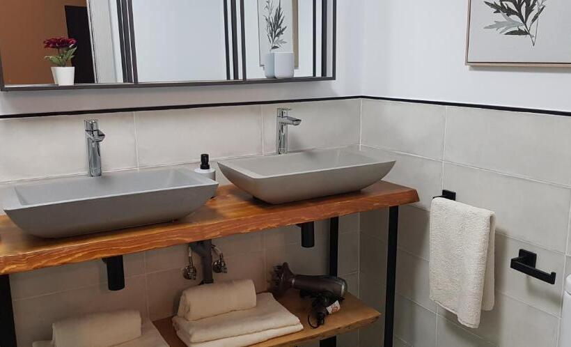 דירת שני חדרים, Suite Haus Vargas