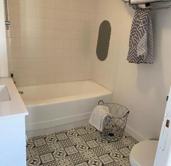 ガーデンビューのスタンダードワンルーム, 2 Chambres, 4 A 6 Voyageurs En Centre Ville, à 5 Mins Du Zoo