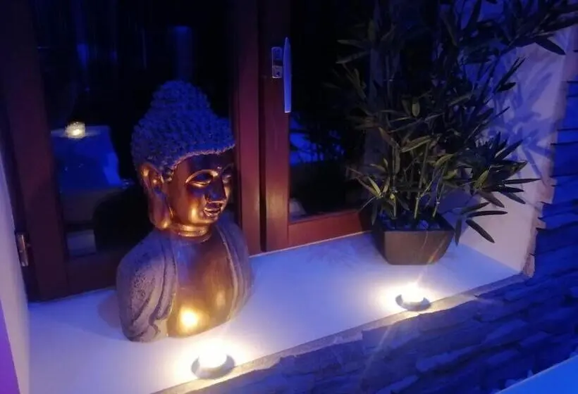 バスタブ付きスタンダードルーム, Gîte Le Petit Crocq Avec Spa Privatif