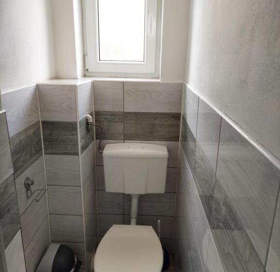 غرفة قياسية ثلاثية, Penzion Mayka