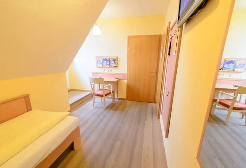 スタンダードシングルルーム, Jufa Hotel Schloss Röthelstein