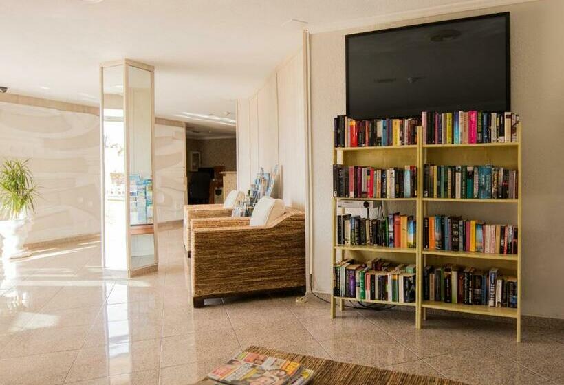 آپارتمان 1 خوابه, Apartamentos Los Tilos