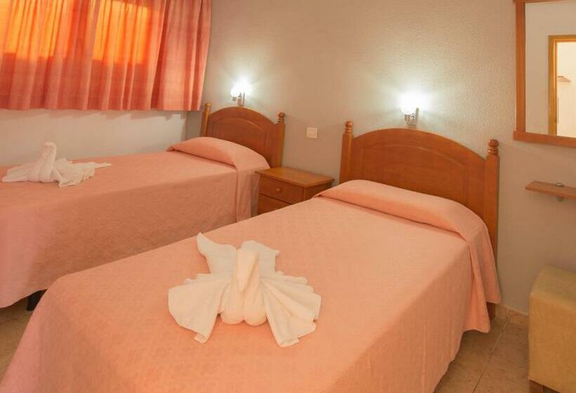 آپارتمان 1 خوابه, Apartamentos Los Tilos